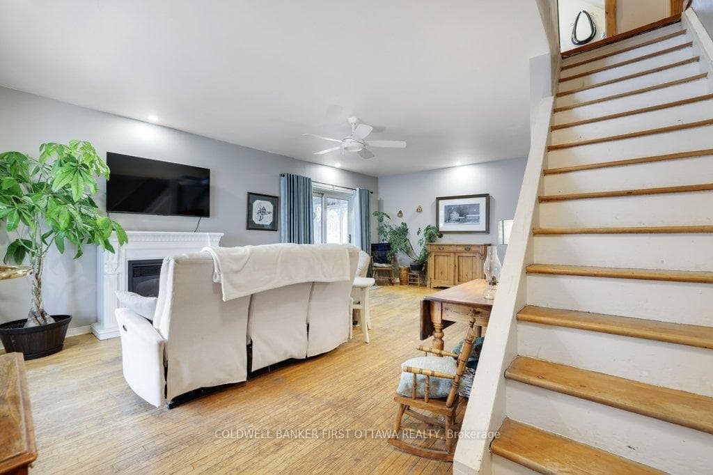 3968 Diamondview Road photo 6