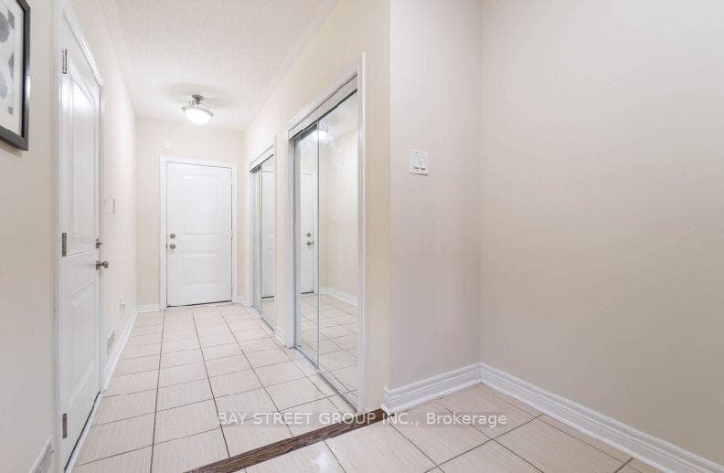 31 Victor Herbert Way photo 3