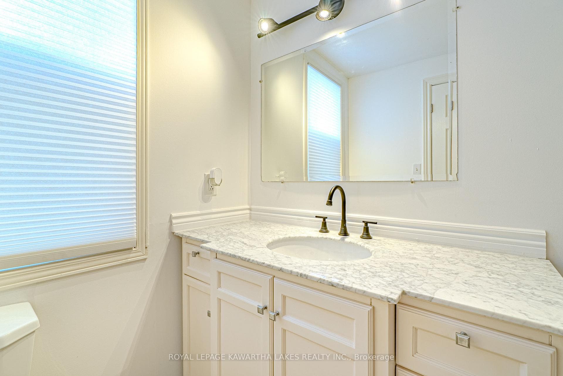 54 Glenelg Street photo 19