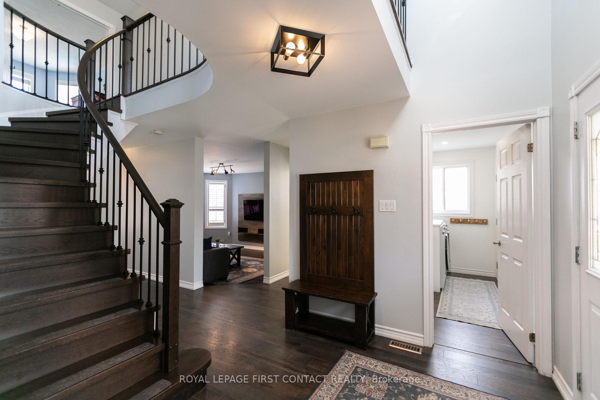 33 LOGAN Court photo 3