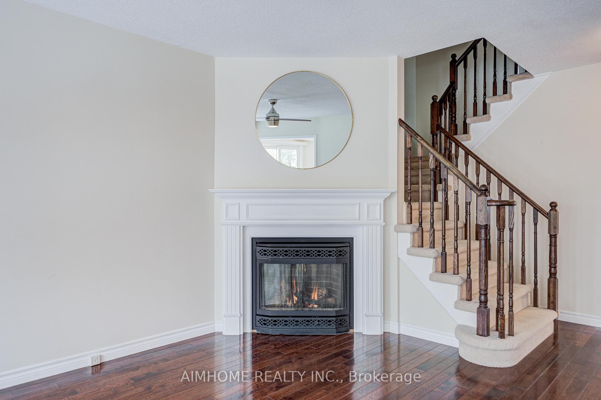 562 Mcbean Avenue photo 20