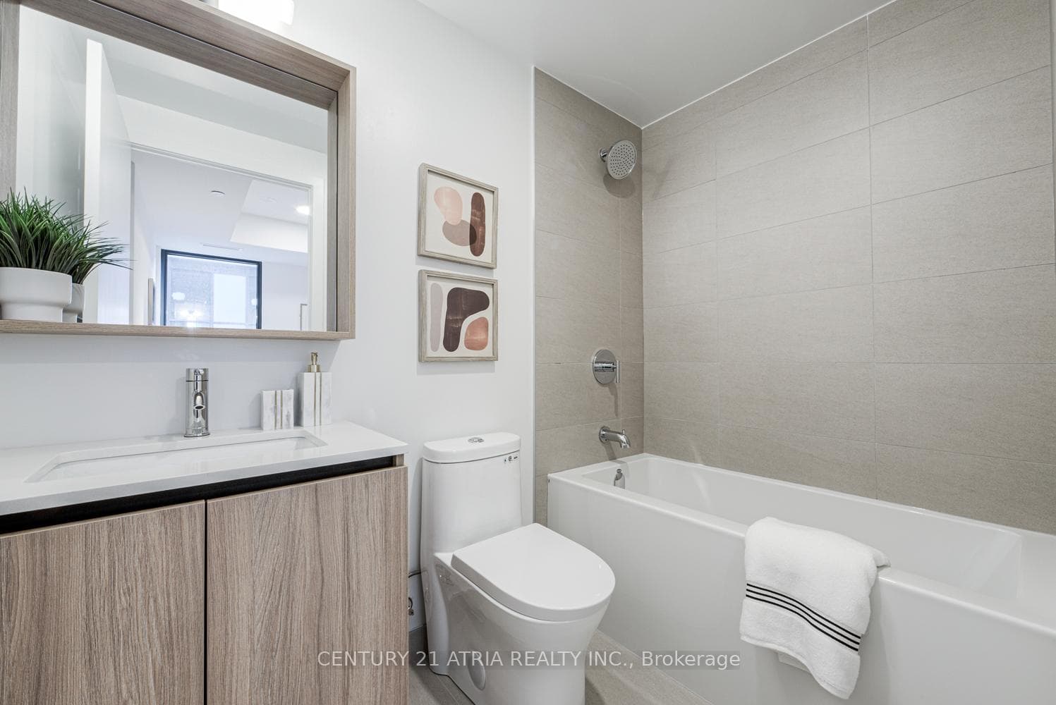 35 Parliament Street Unit 513 photo 12