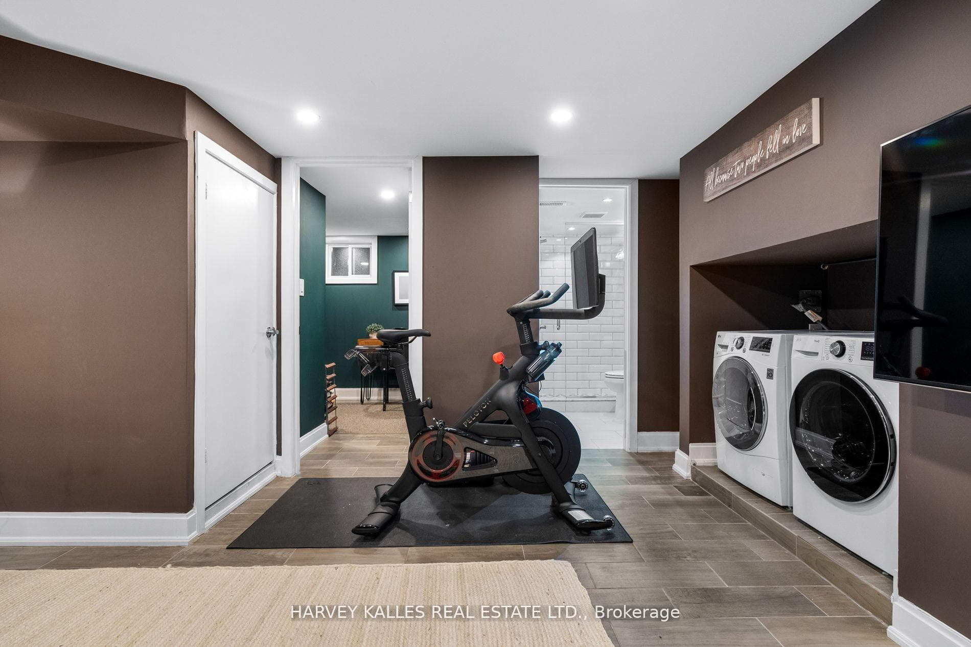 82 Hertle Avenue photo 25