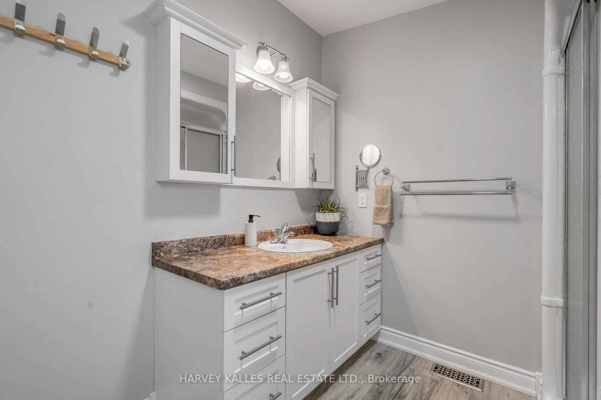 Primary ensuite