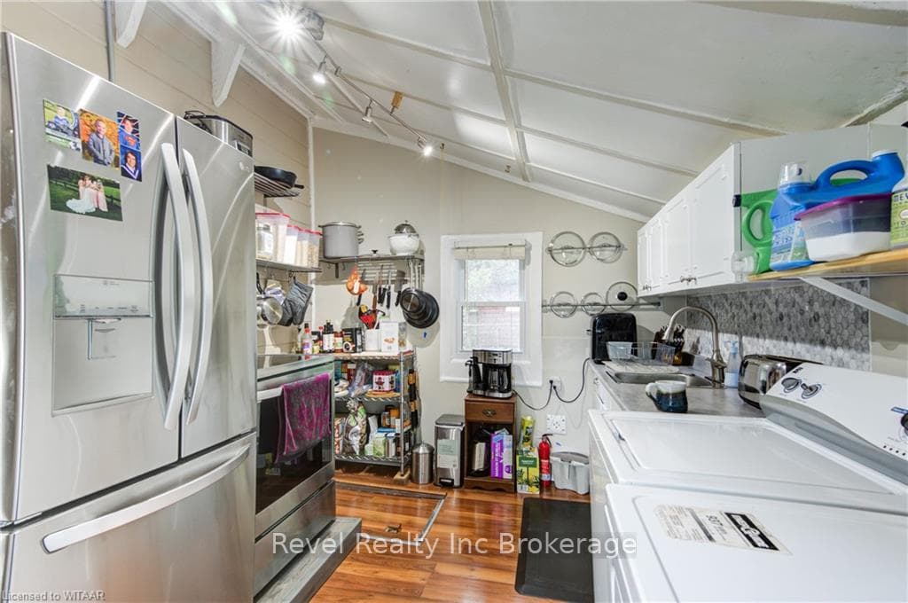 98 WILLIAM Street photo 15