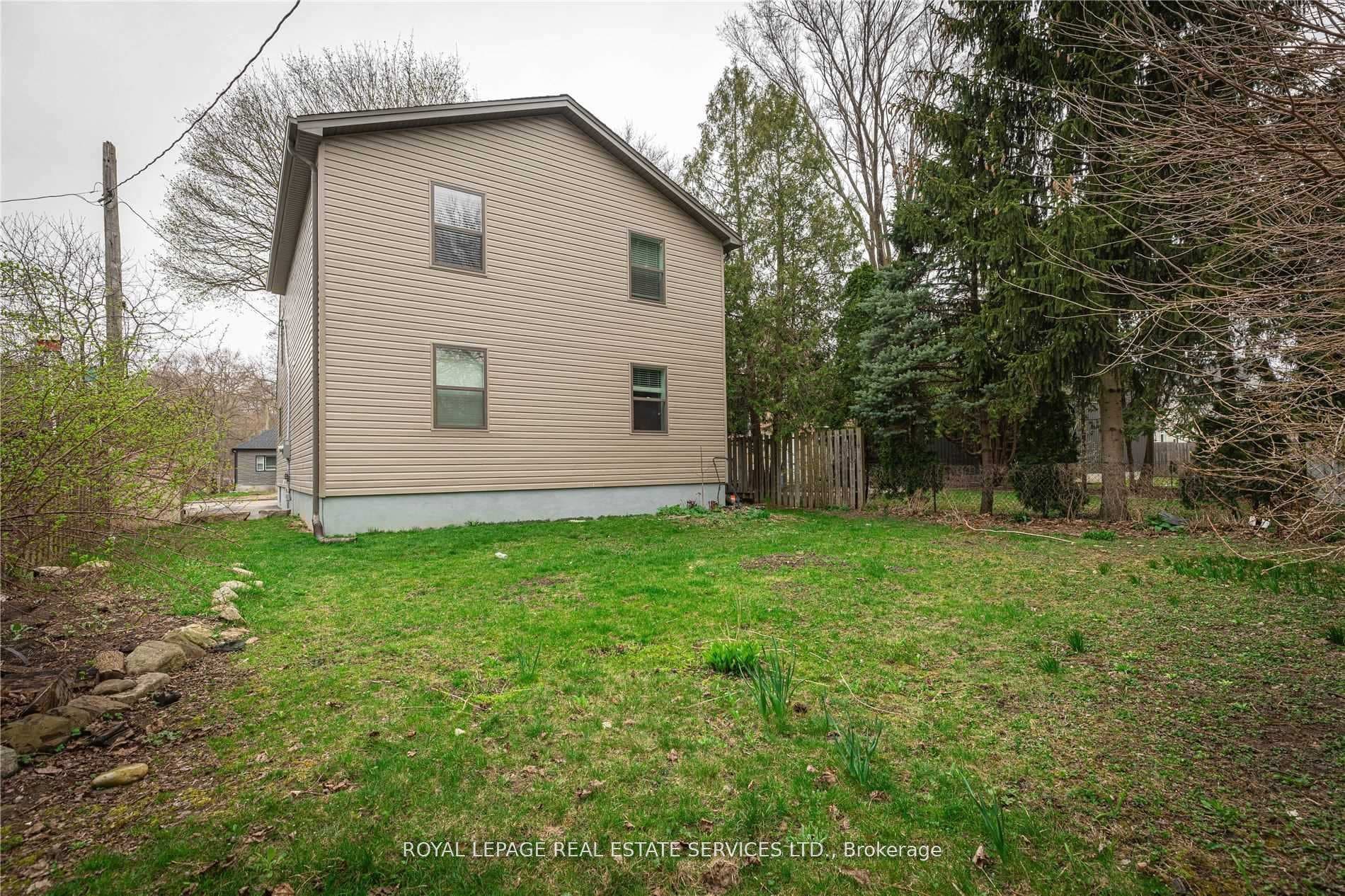 187 Rathowen Street photo 21