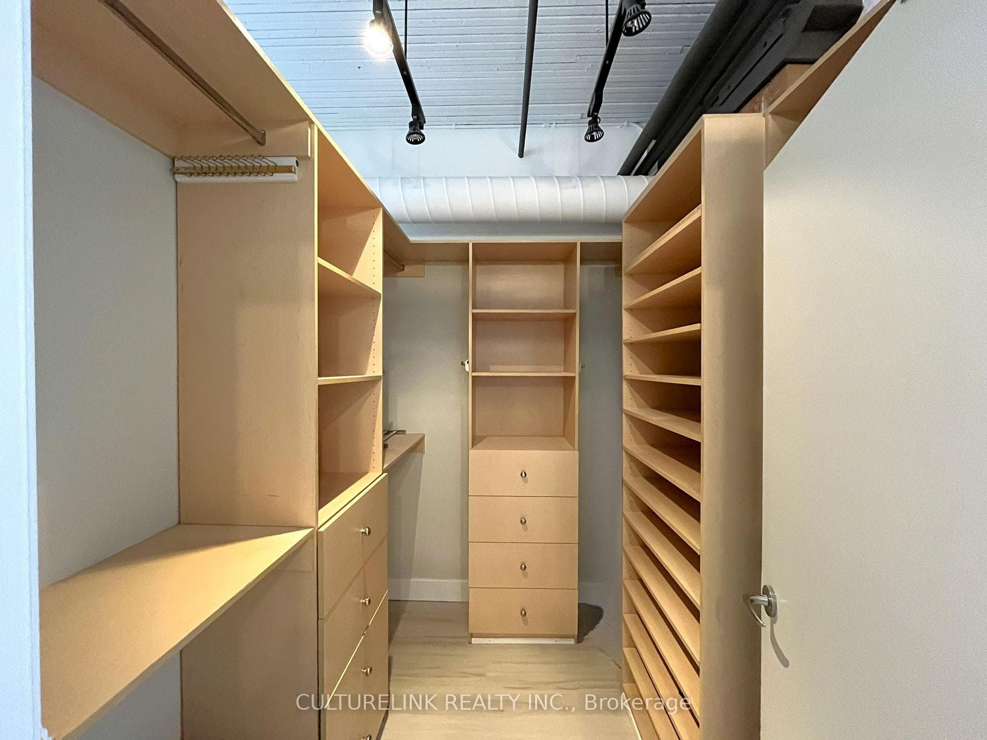 781 King Street Unit 201 photo 14