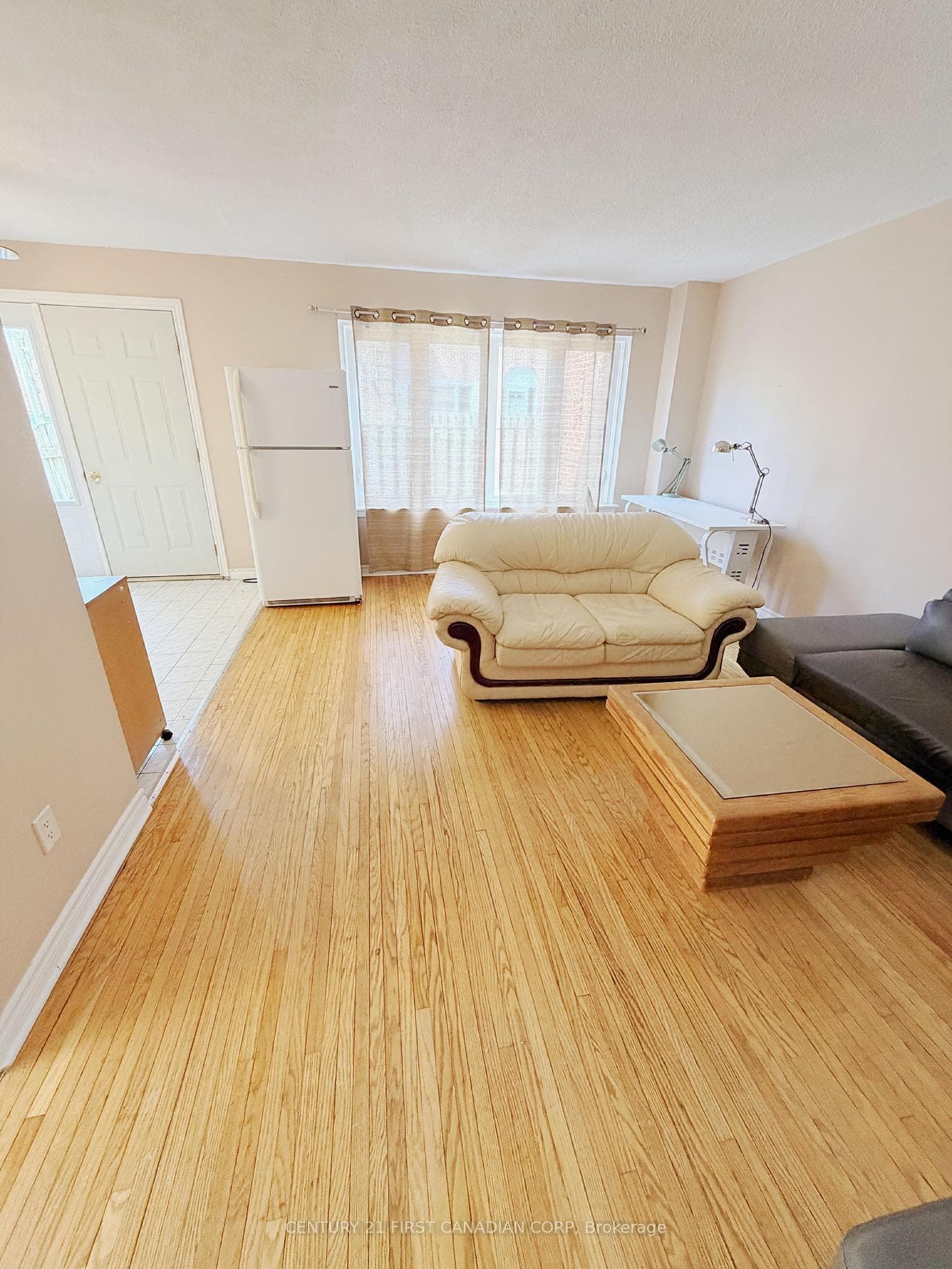575 Gainsborough Road Unit 71 photo 6