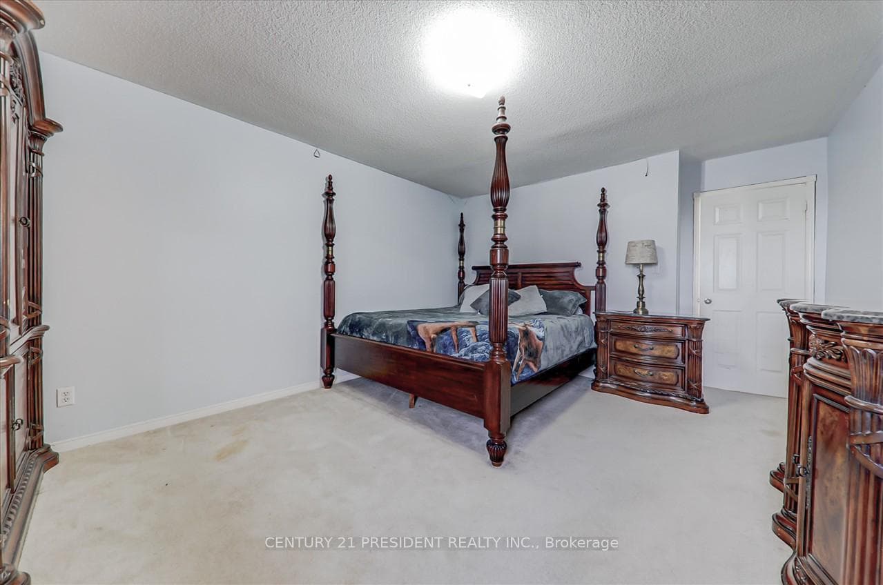 1135 Tall Pine Avenue photo 26