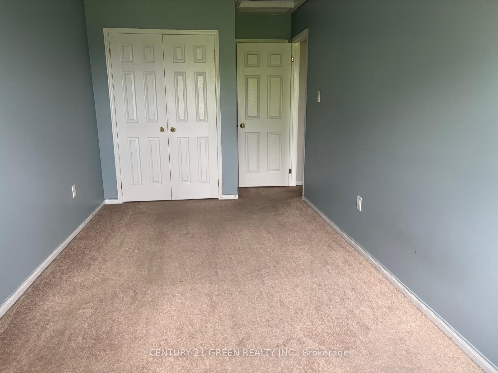 23 Tillinghast Lane Unit Upper photo 12