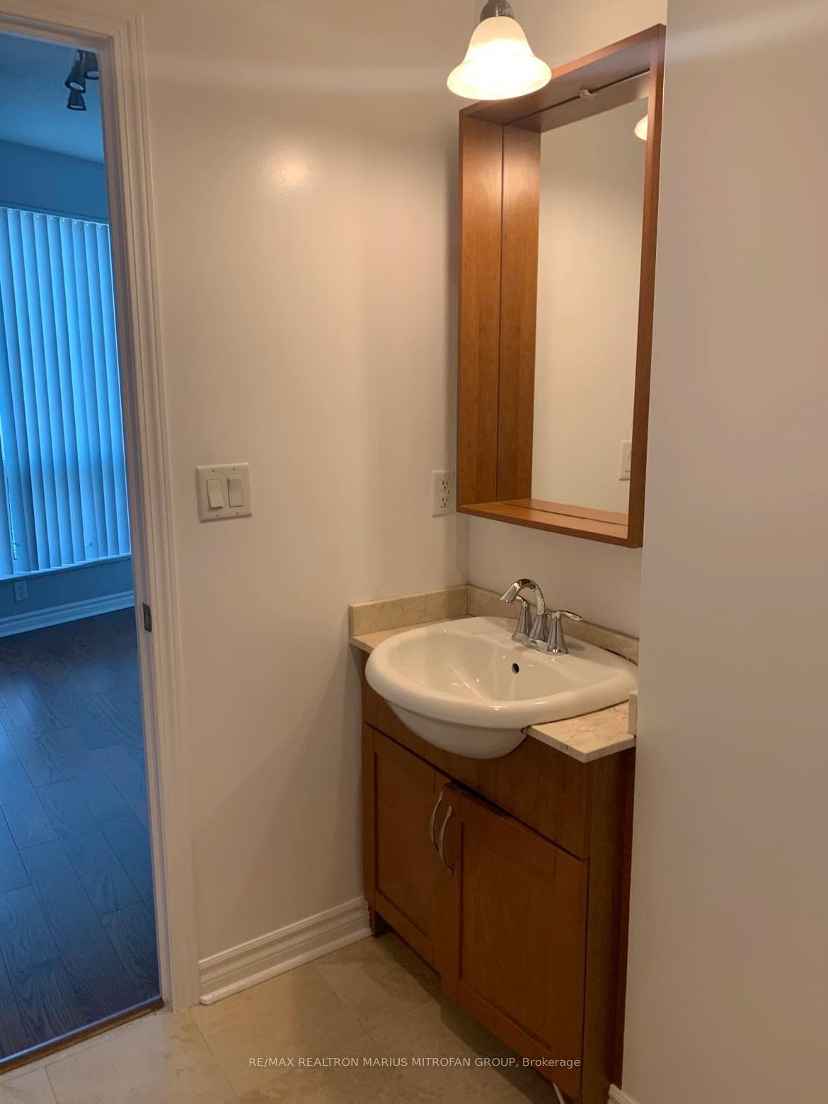 18 Holmes Avenue Unit 412 photo 10