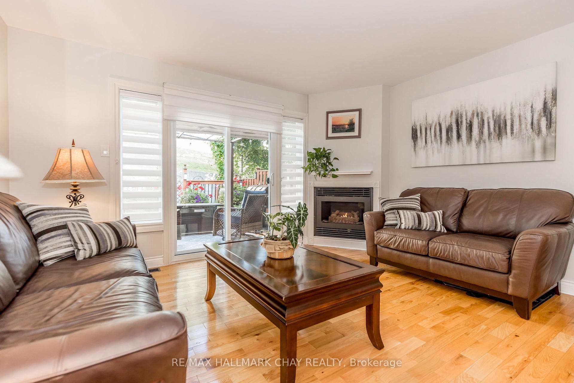 126 Brandy Lane Way photo 9