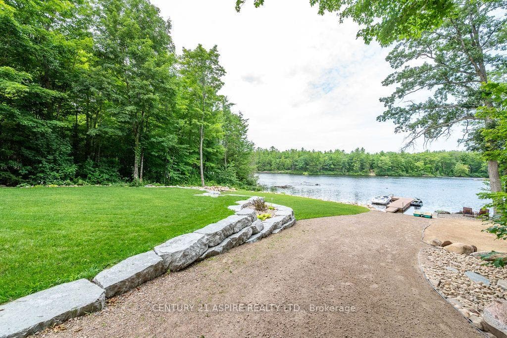 978 Rantz Road photo 7