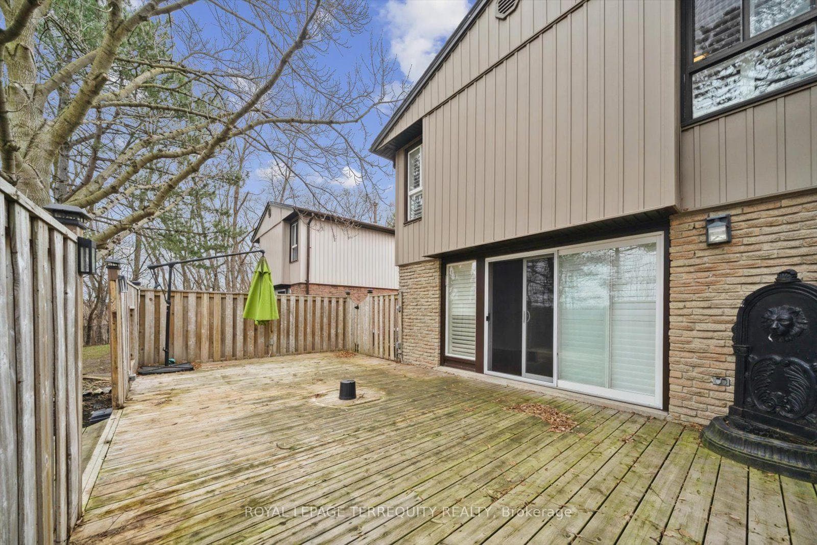 1825 Hyde Mill Crescent photo 48