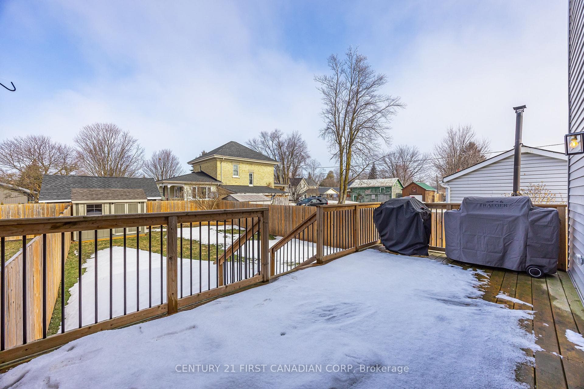 176 King Street photo 41