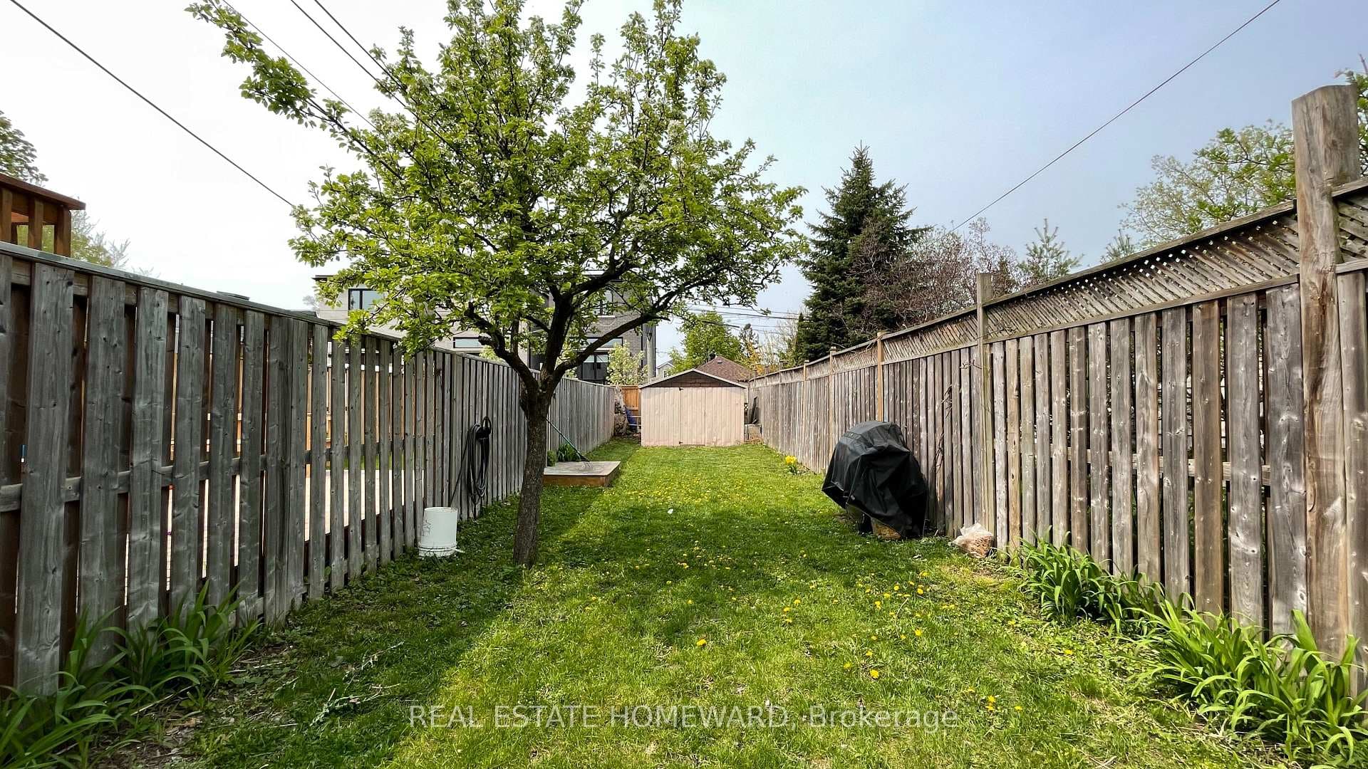 92 Barker Avenue photo 31