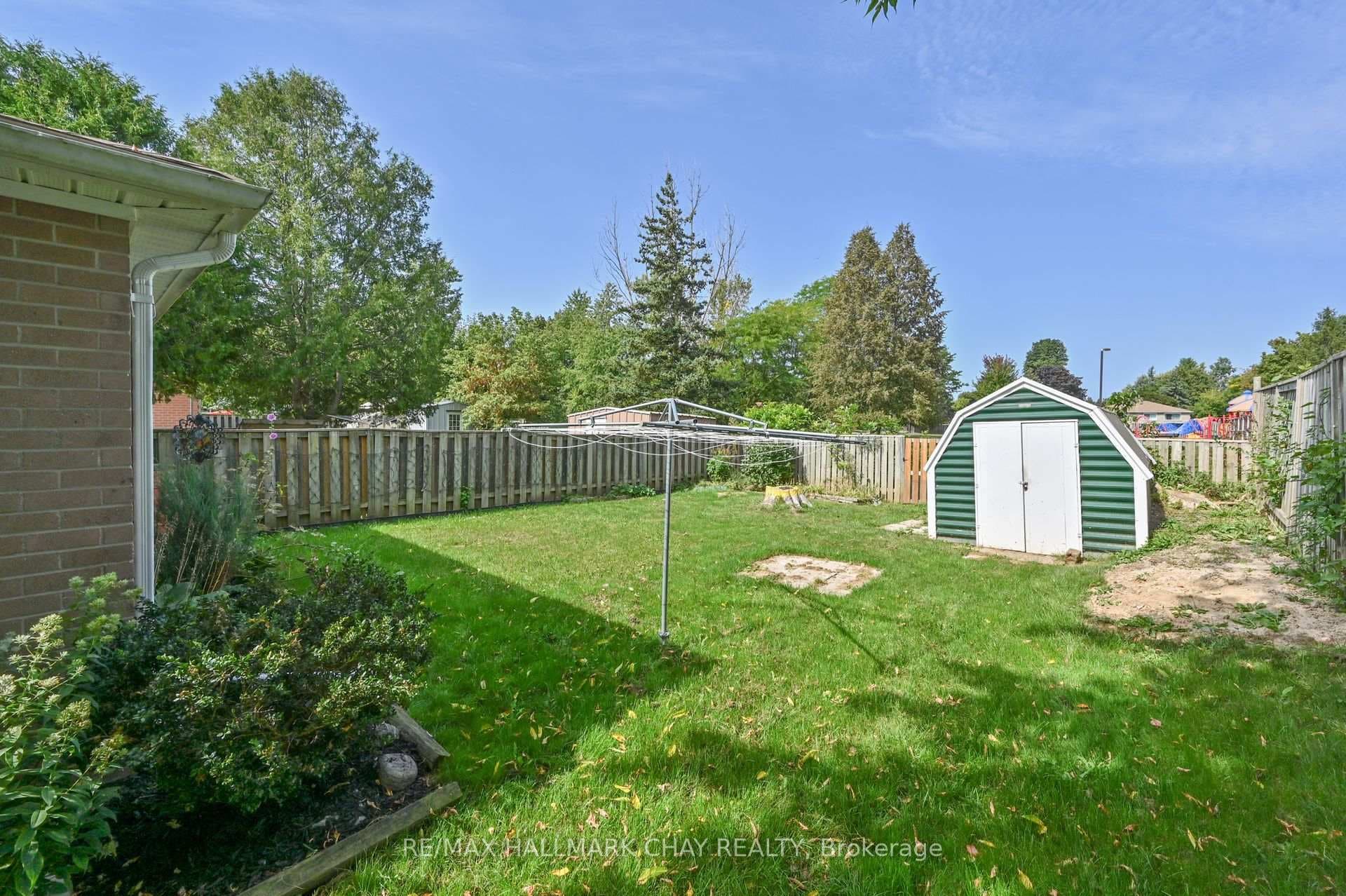 170 Beattie Avenue photo 34