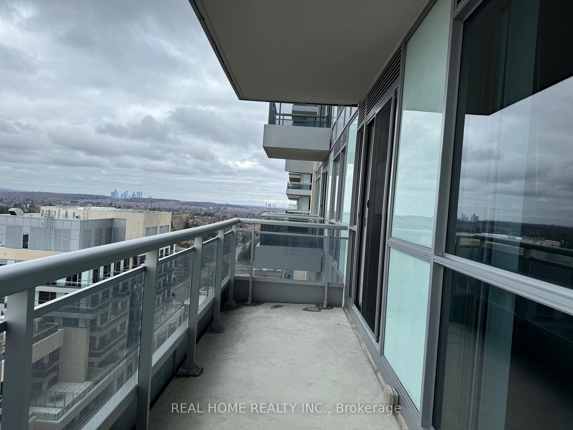 9205 Yonge Street Unit 1407 photo 38