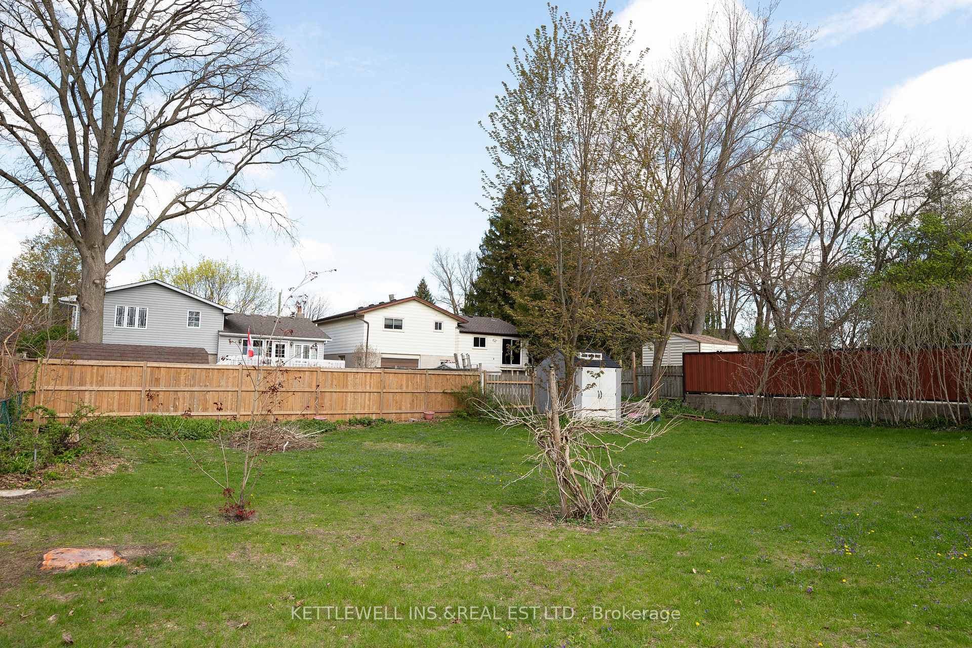 167 Burns Street photo 3