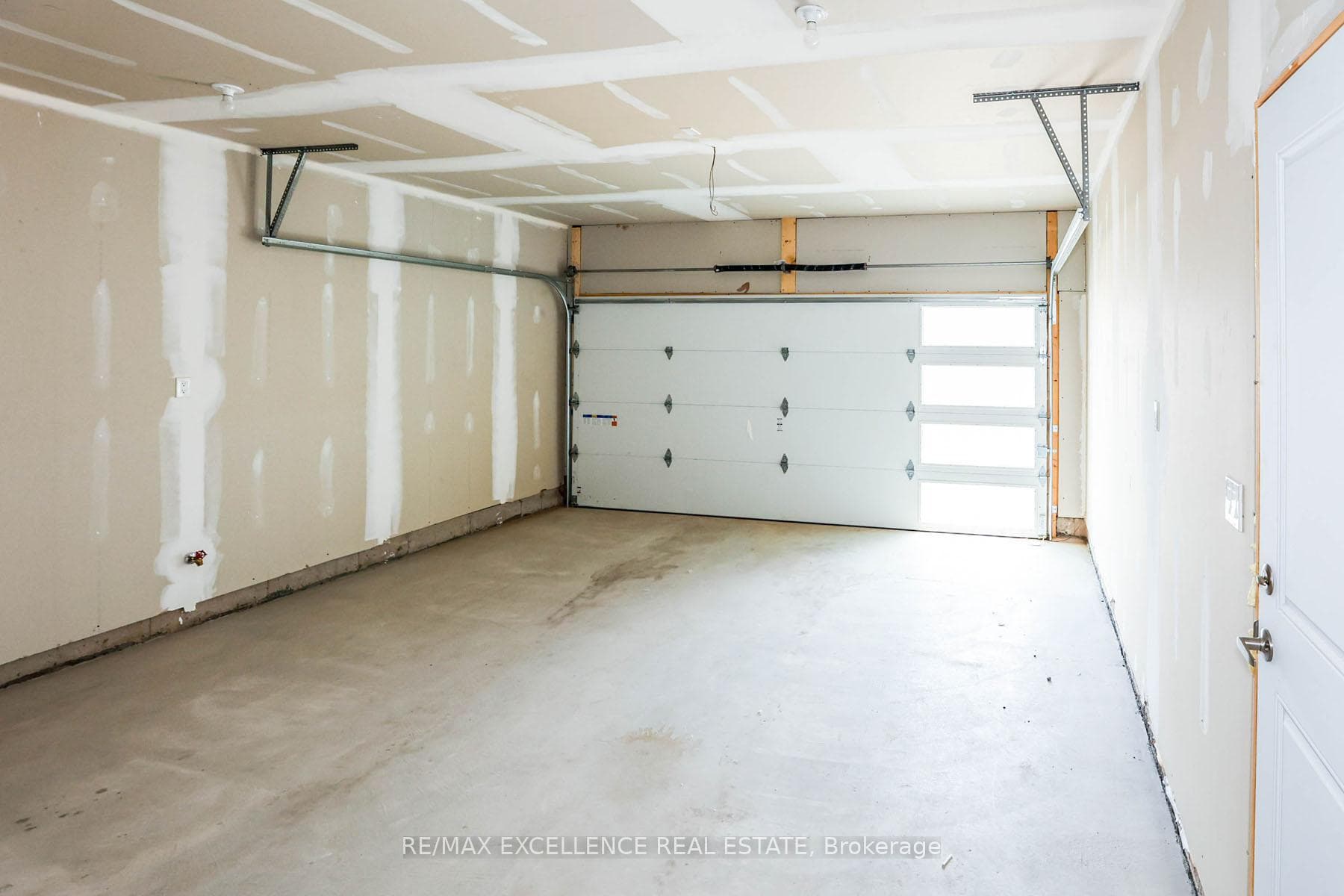 119 Caroline Street photo 24