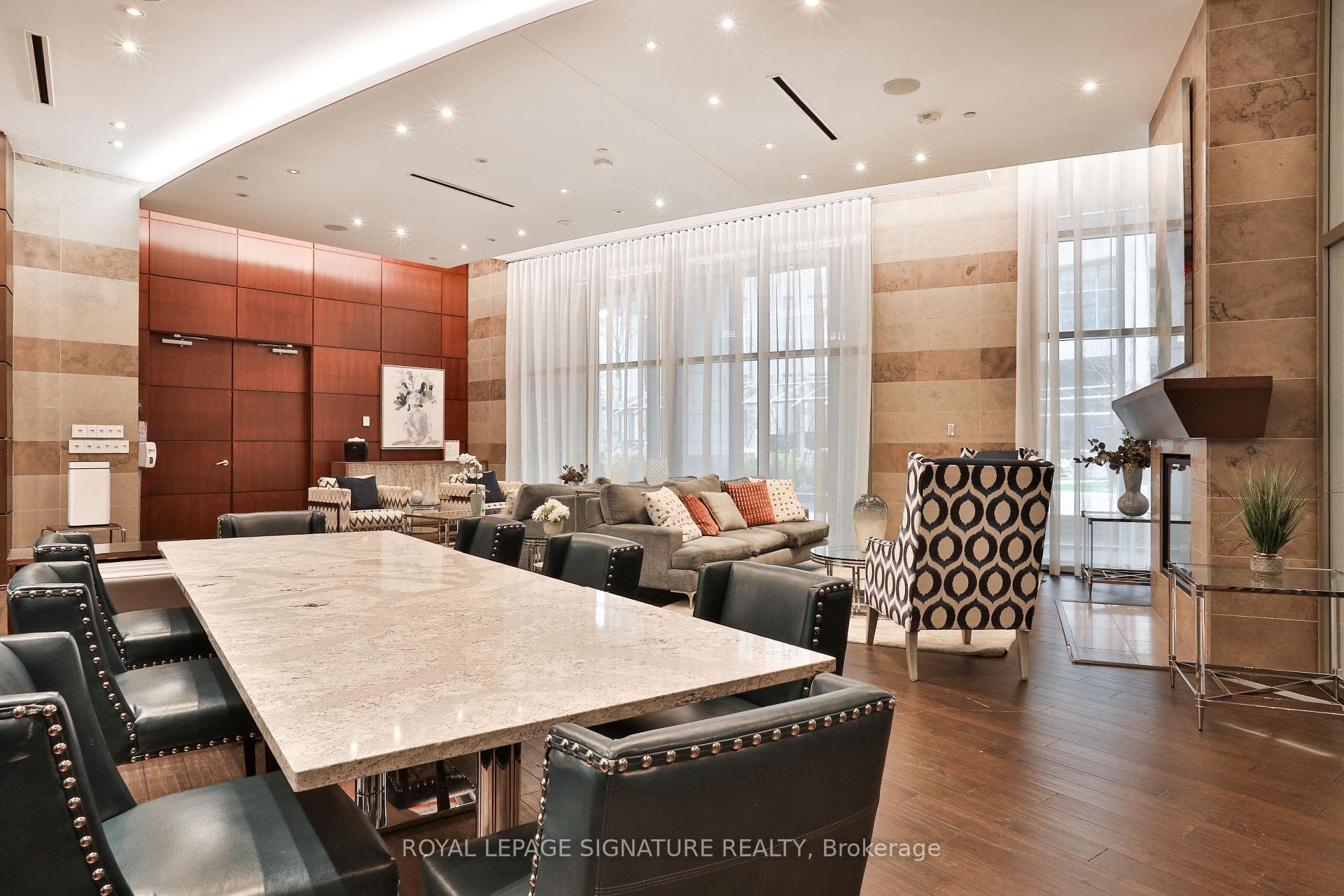 2181 Yonge Street Unit 902 photo 36