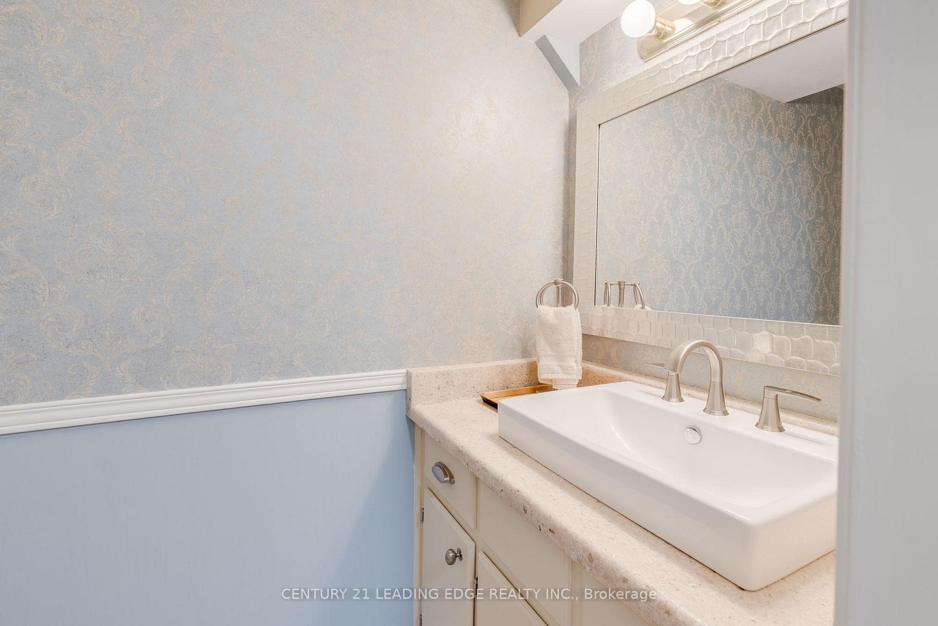 Ground Floor Powder Room