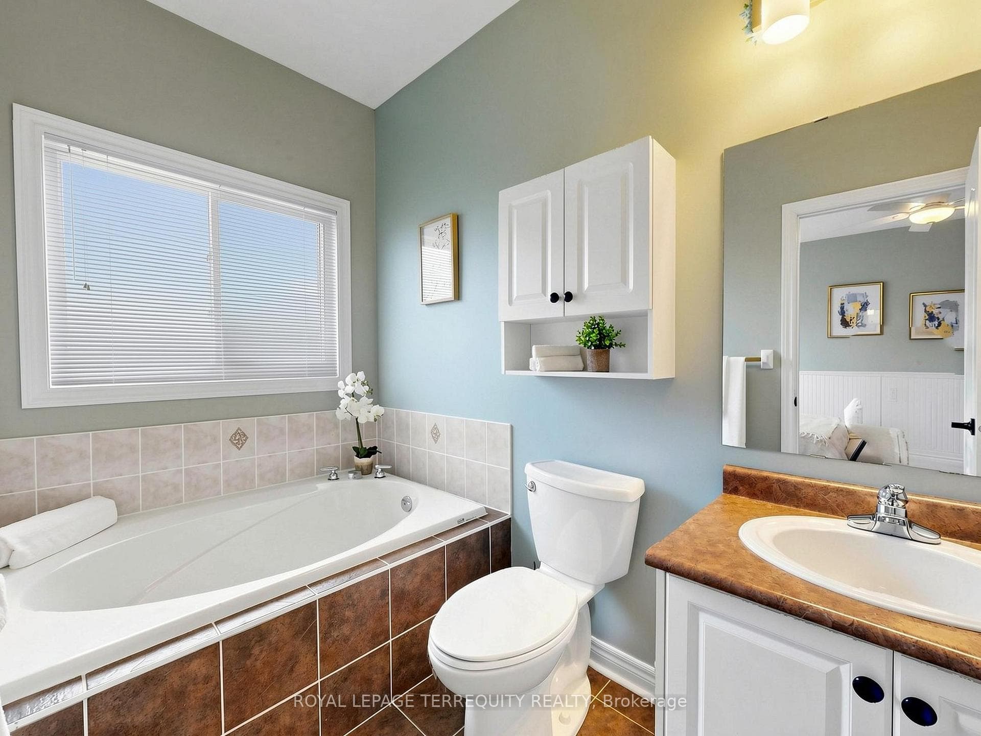 19 Johnson Crescent photo 28