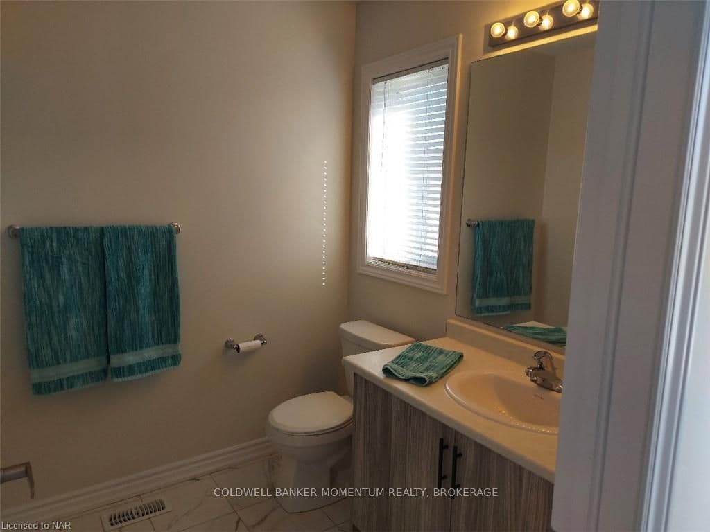 100 TUMBLEWOOD Place photo 15