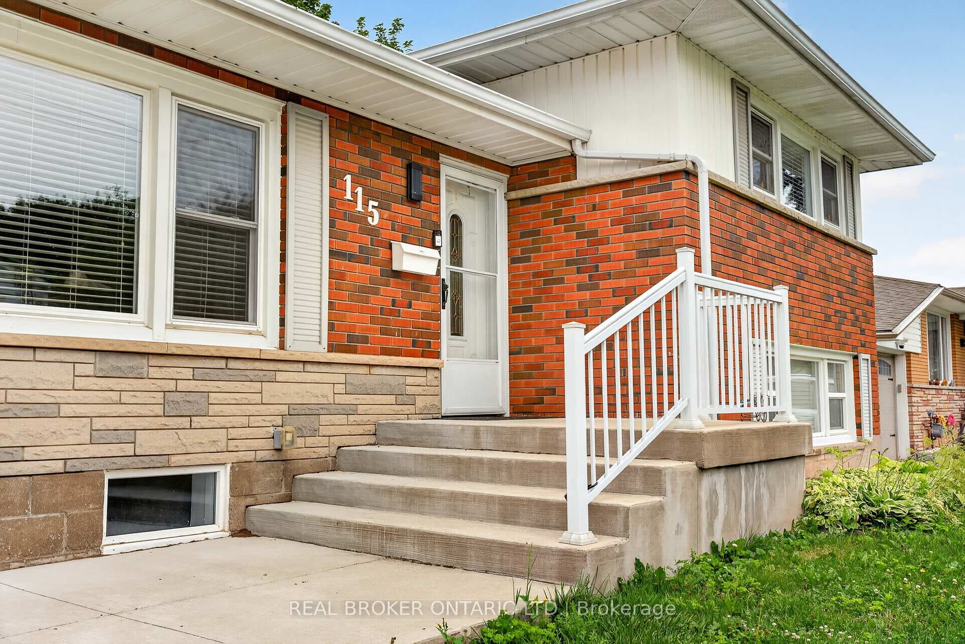 115 Green Road photo 2