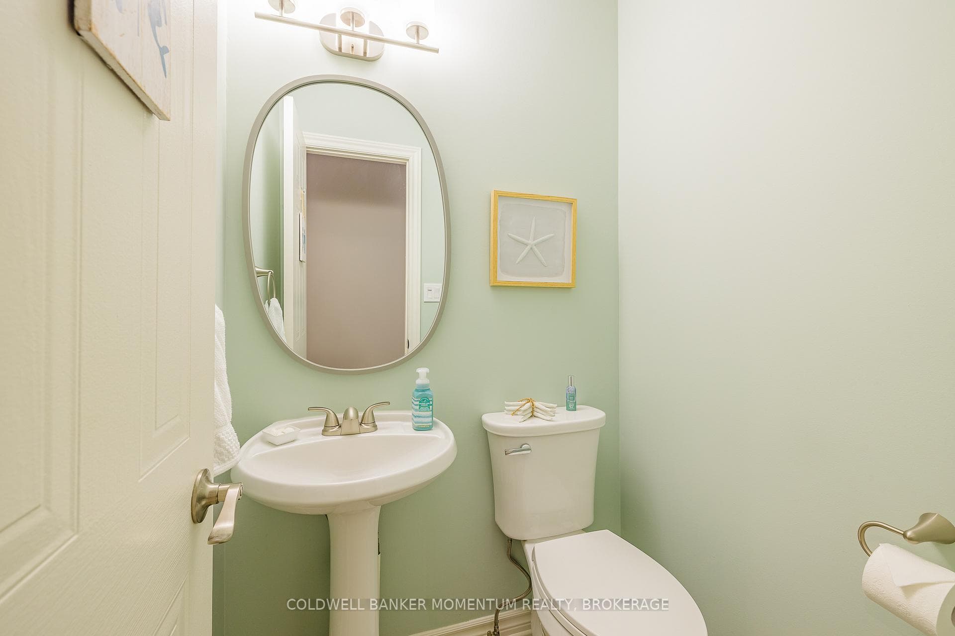 65 Dorchester Boulevard Unit 1 photo 14