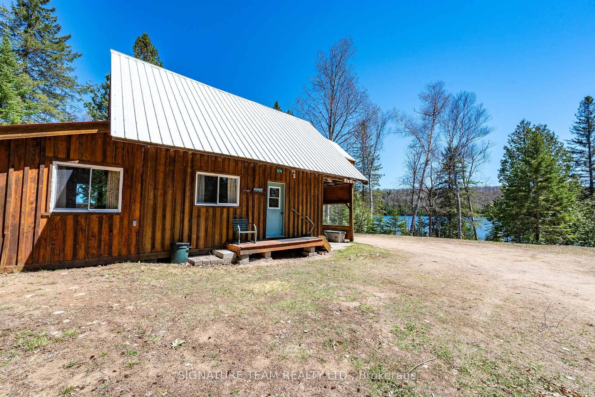 527 B Lorwell Lake Drive photo 2