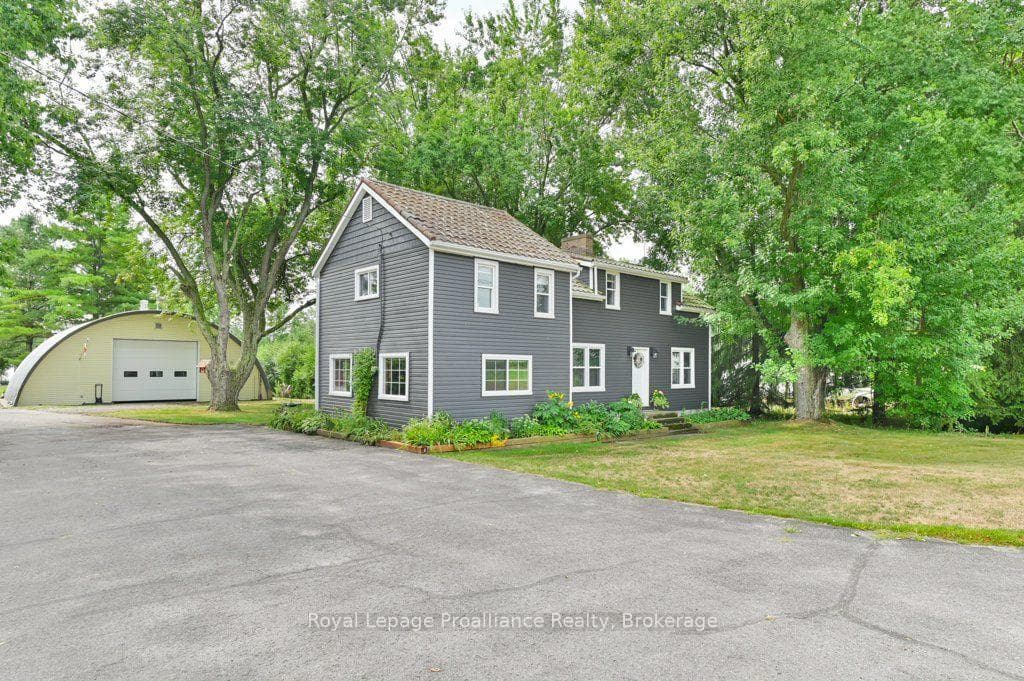 425 Rosebush Road photo 2