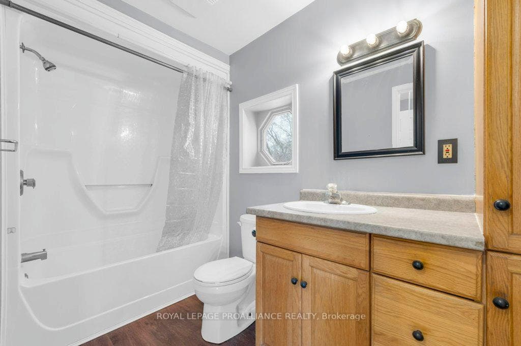 256 Moira Road photo 27
