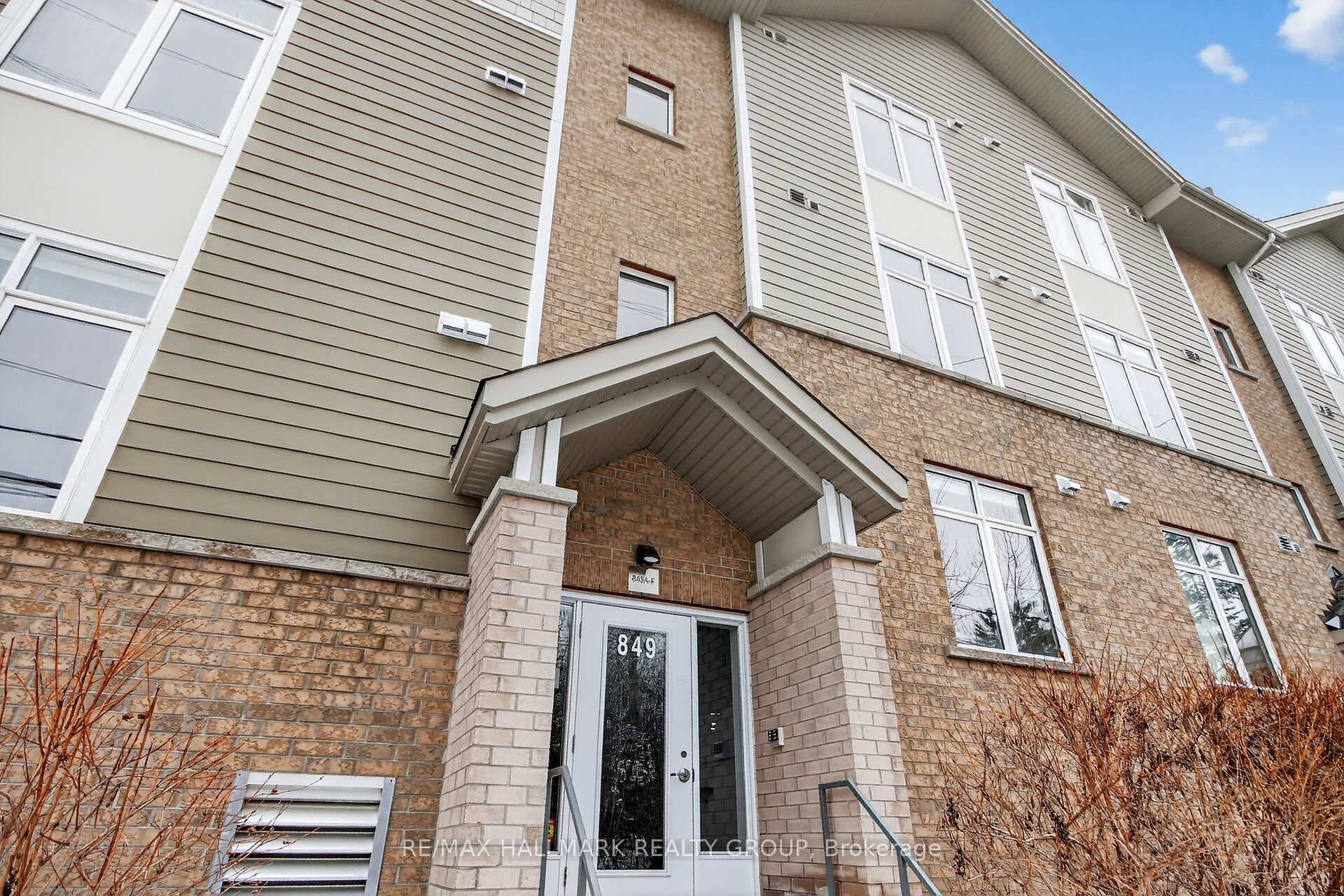 849 Blackcomb Private Unit Unit F photo 1