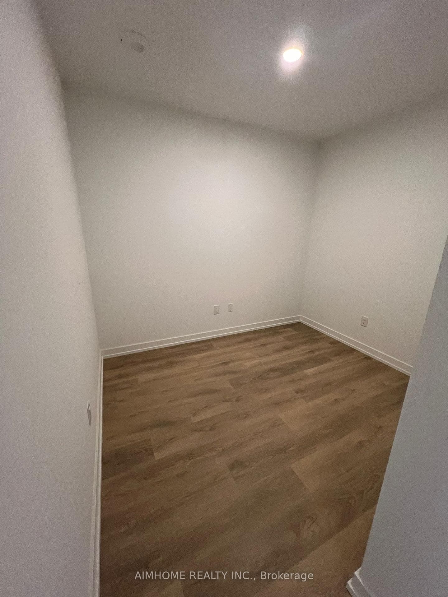 1100 Sheppard Avenue Unit 509 photo 9