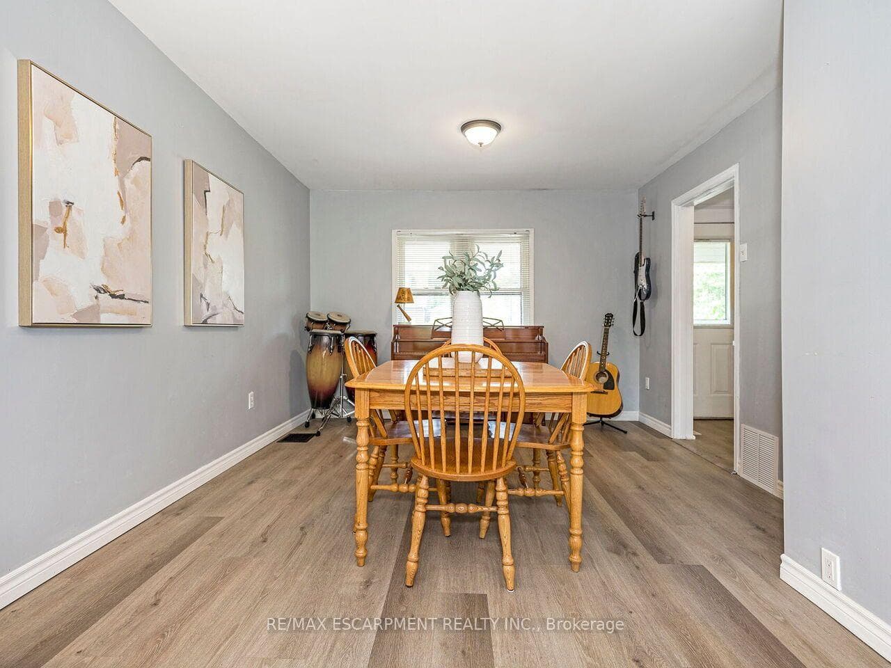 52 Stapleton Avenue photo 11