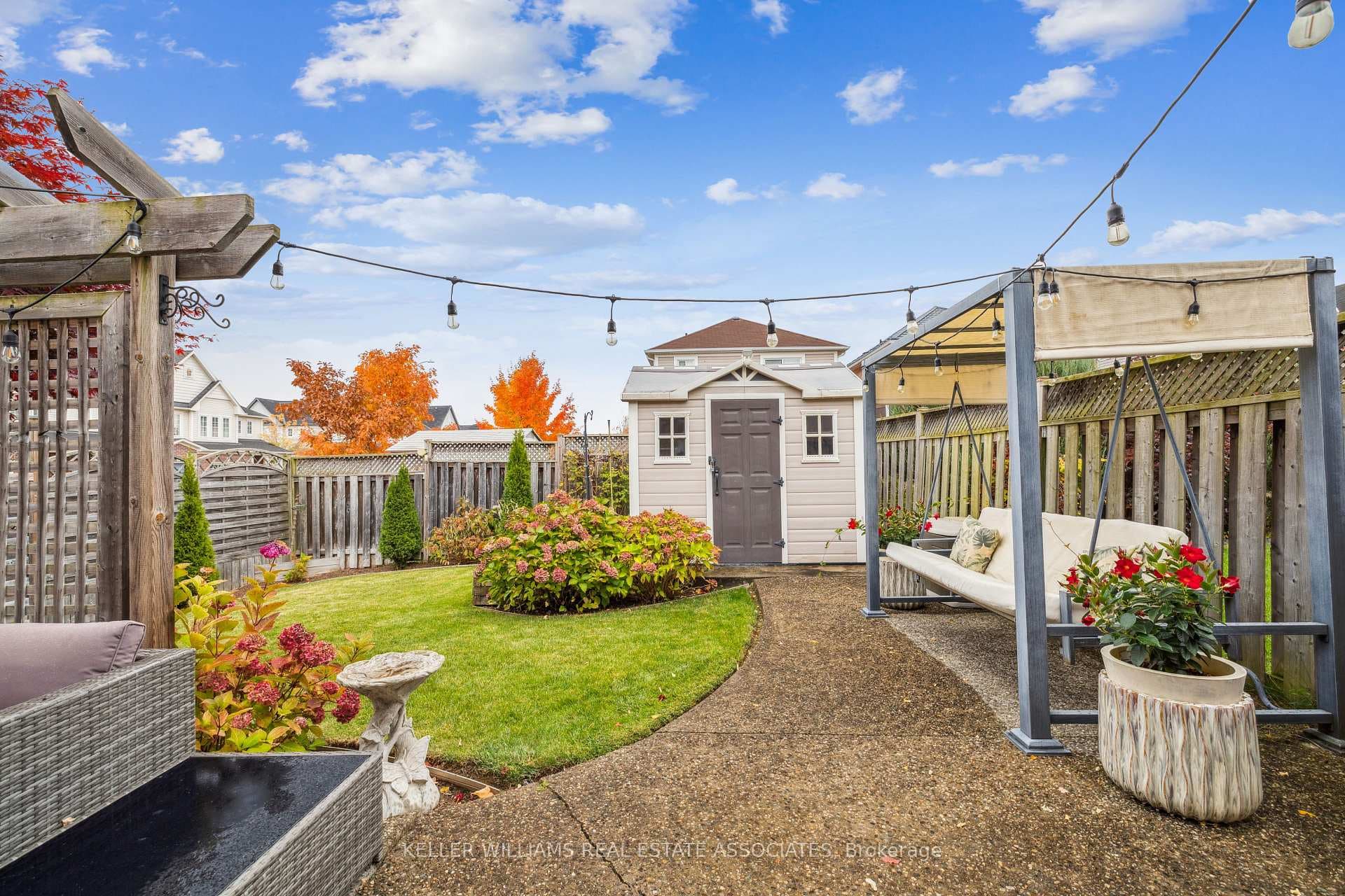 76 Griffiths Avenue photo 37