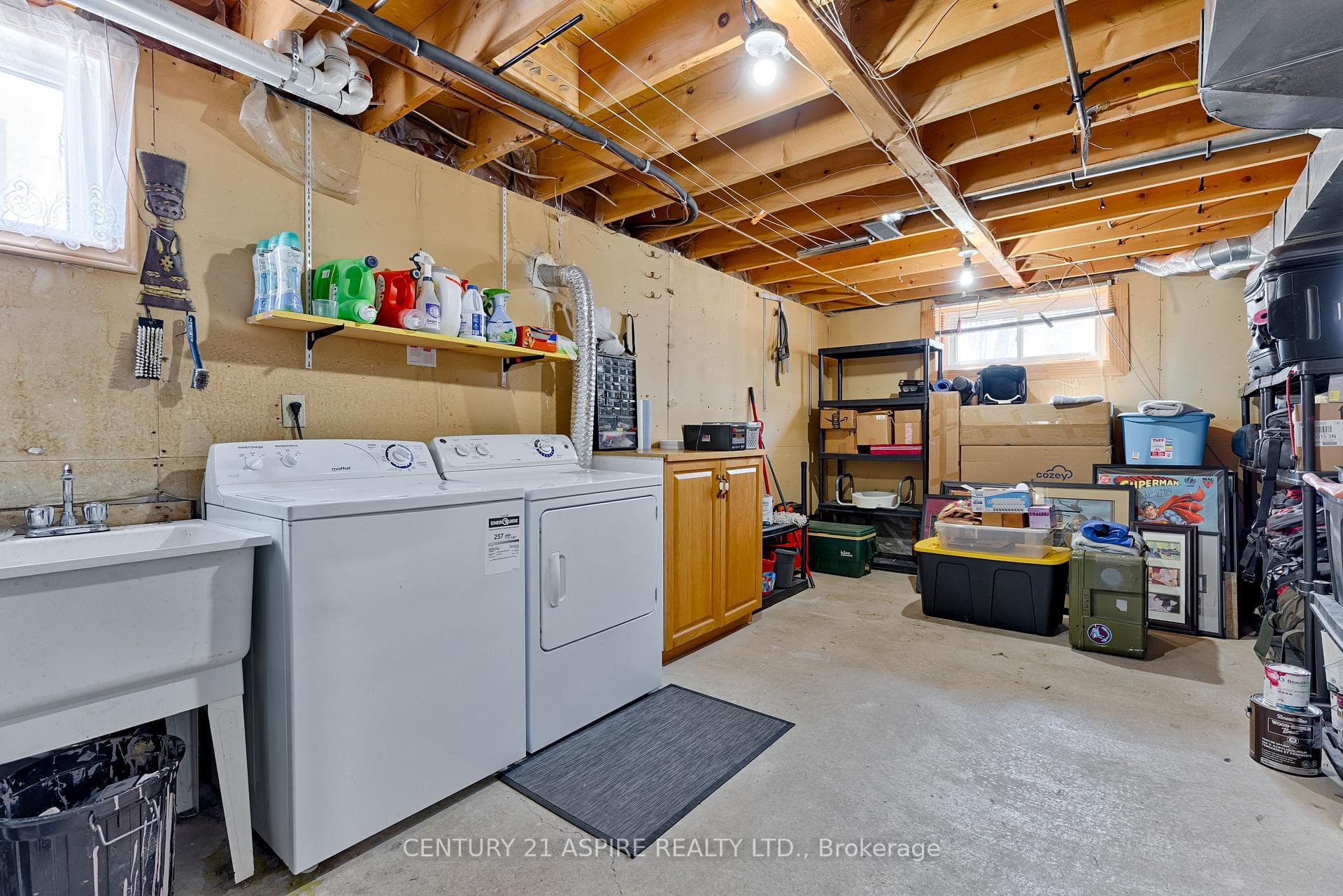 15 Roy Street photo 38