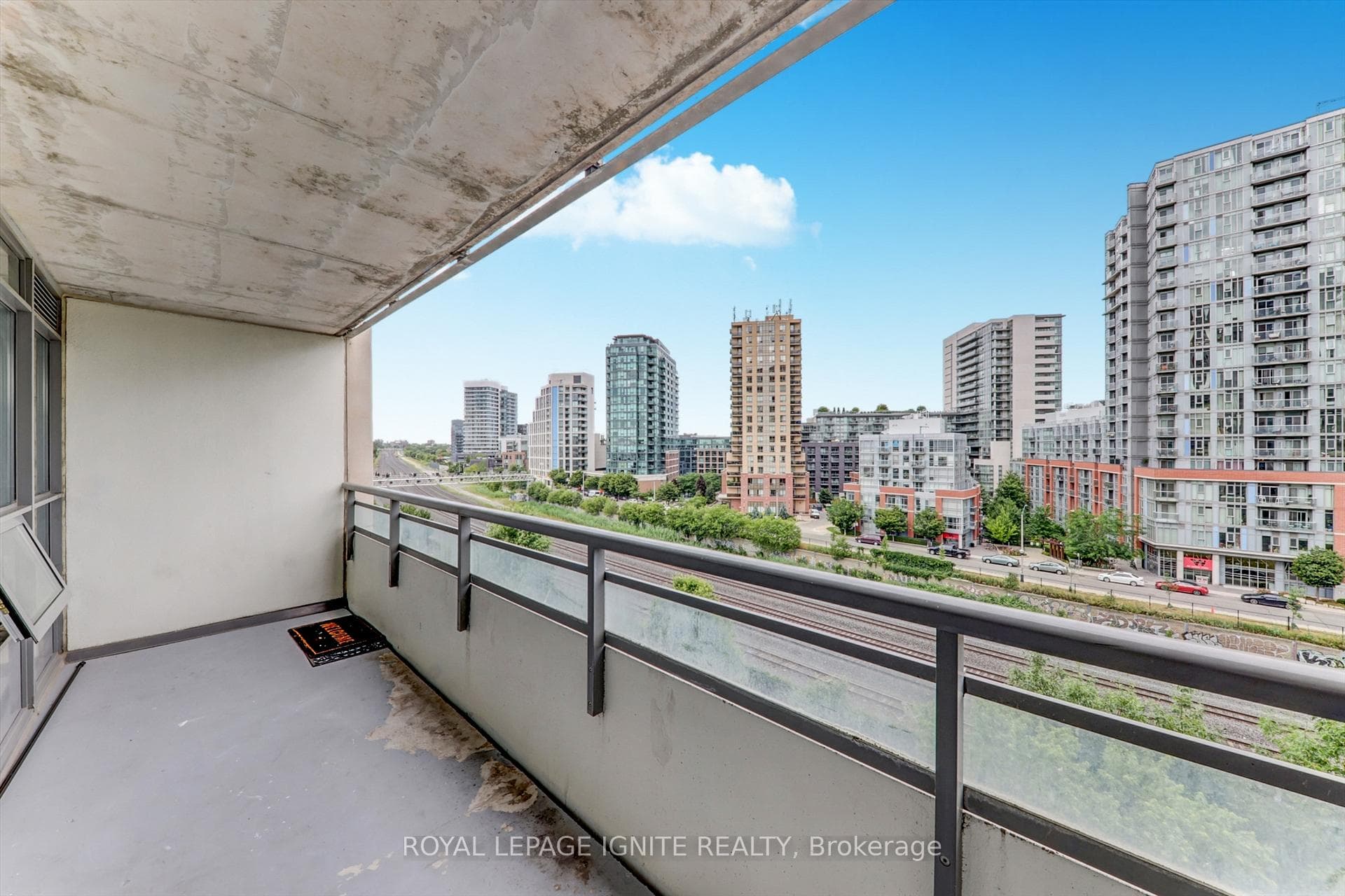 38 Joe Shuster Way Unit 722 photo 21