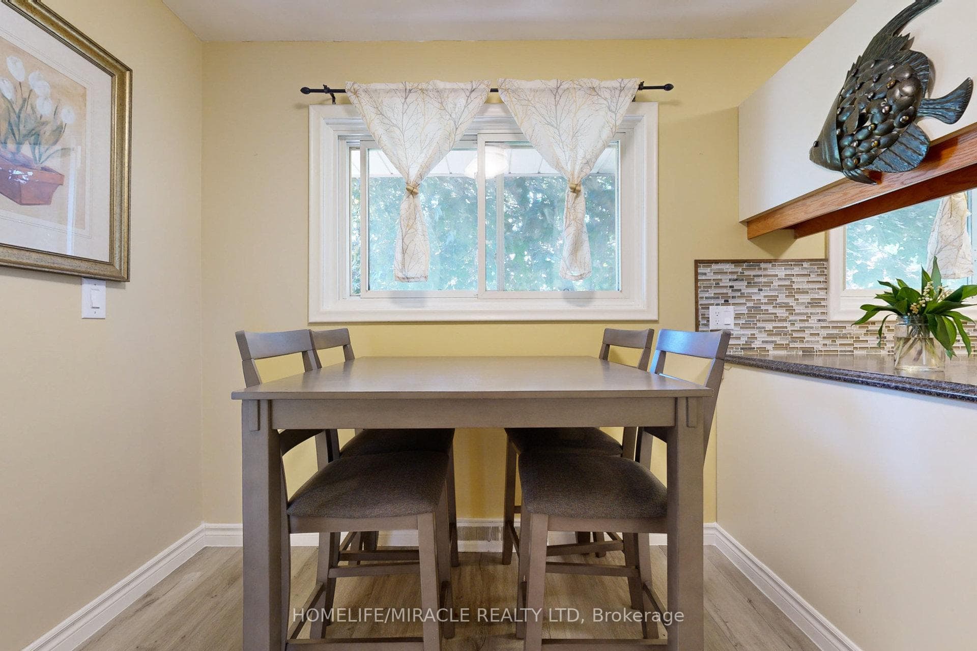 743 Law Street photo 10