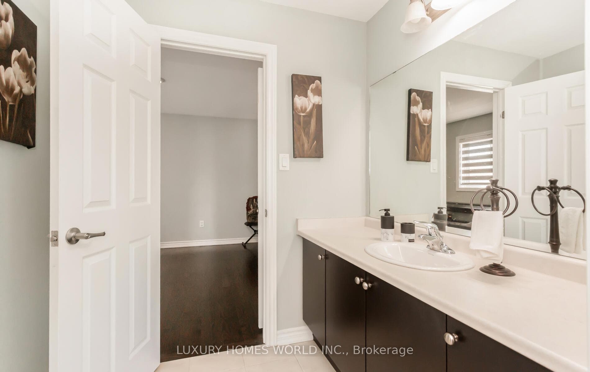 424 Brisdale Drive photo 12