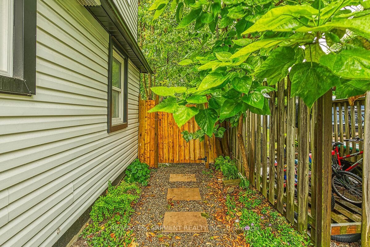 34 Rykert Street photo 34