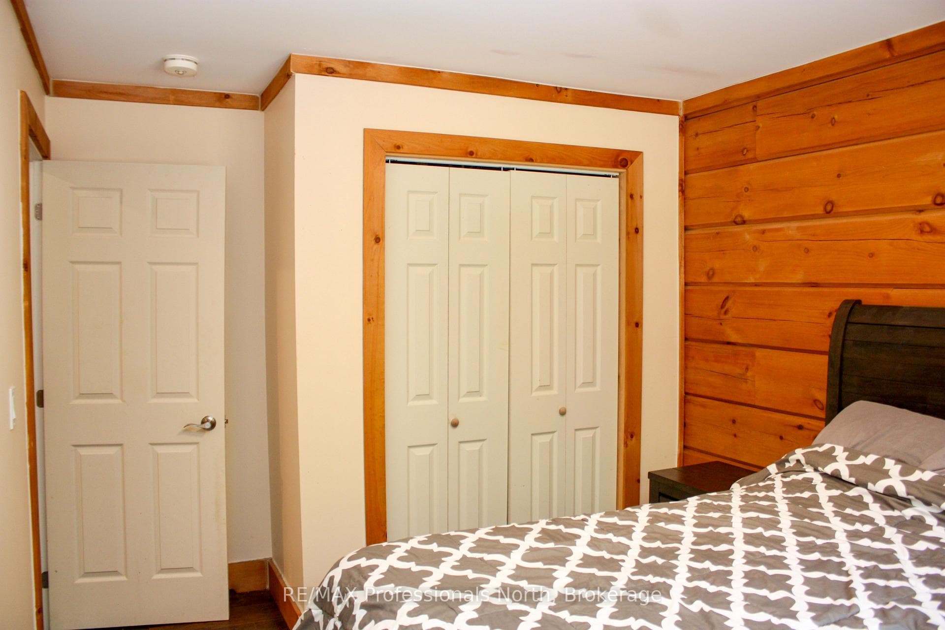 511 Brethour Road photo 14
