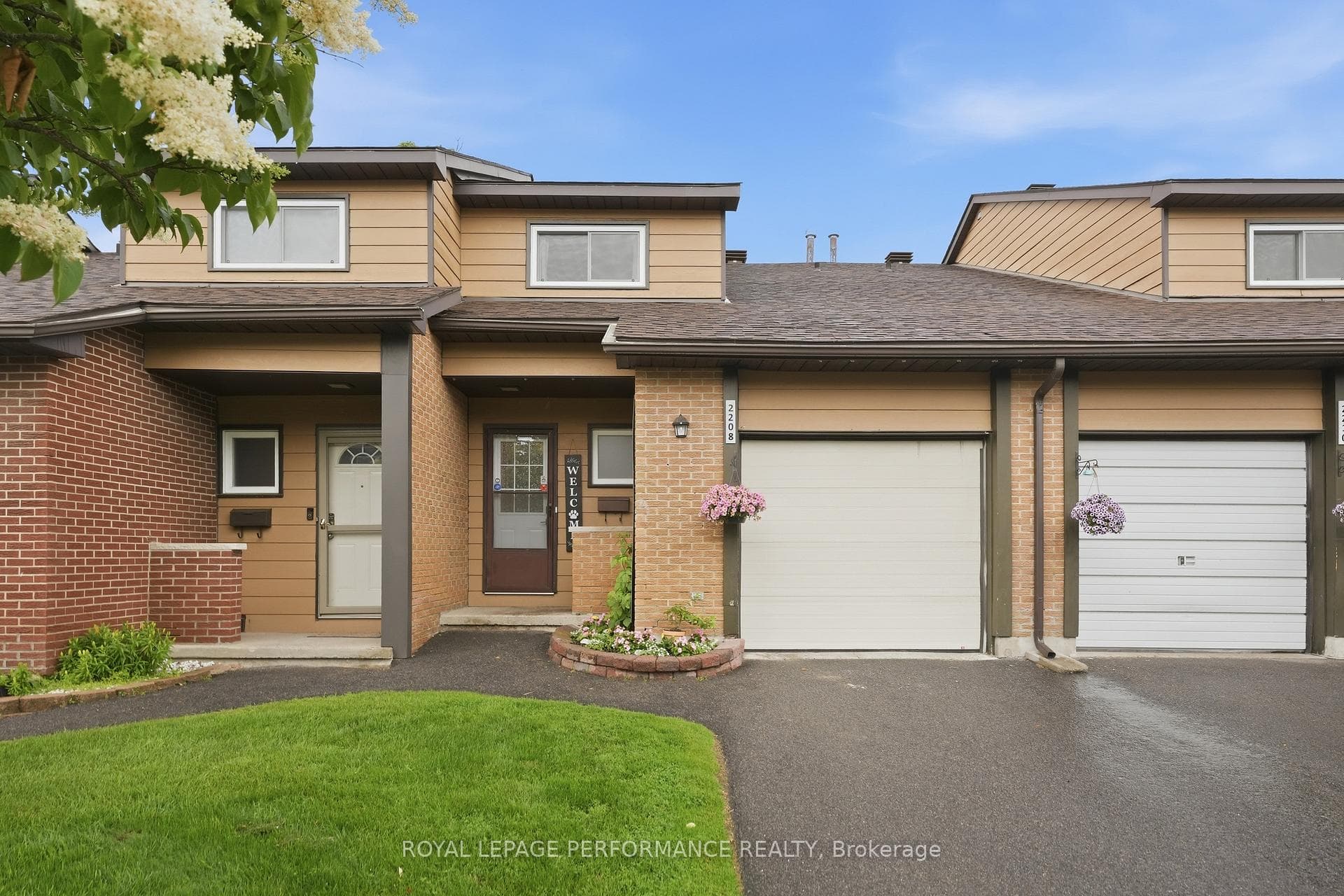2208 Orient Park Drive photo 2