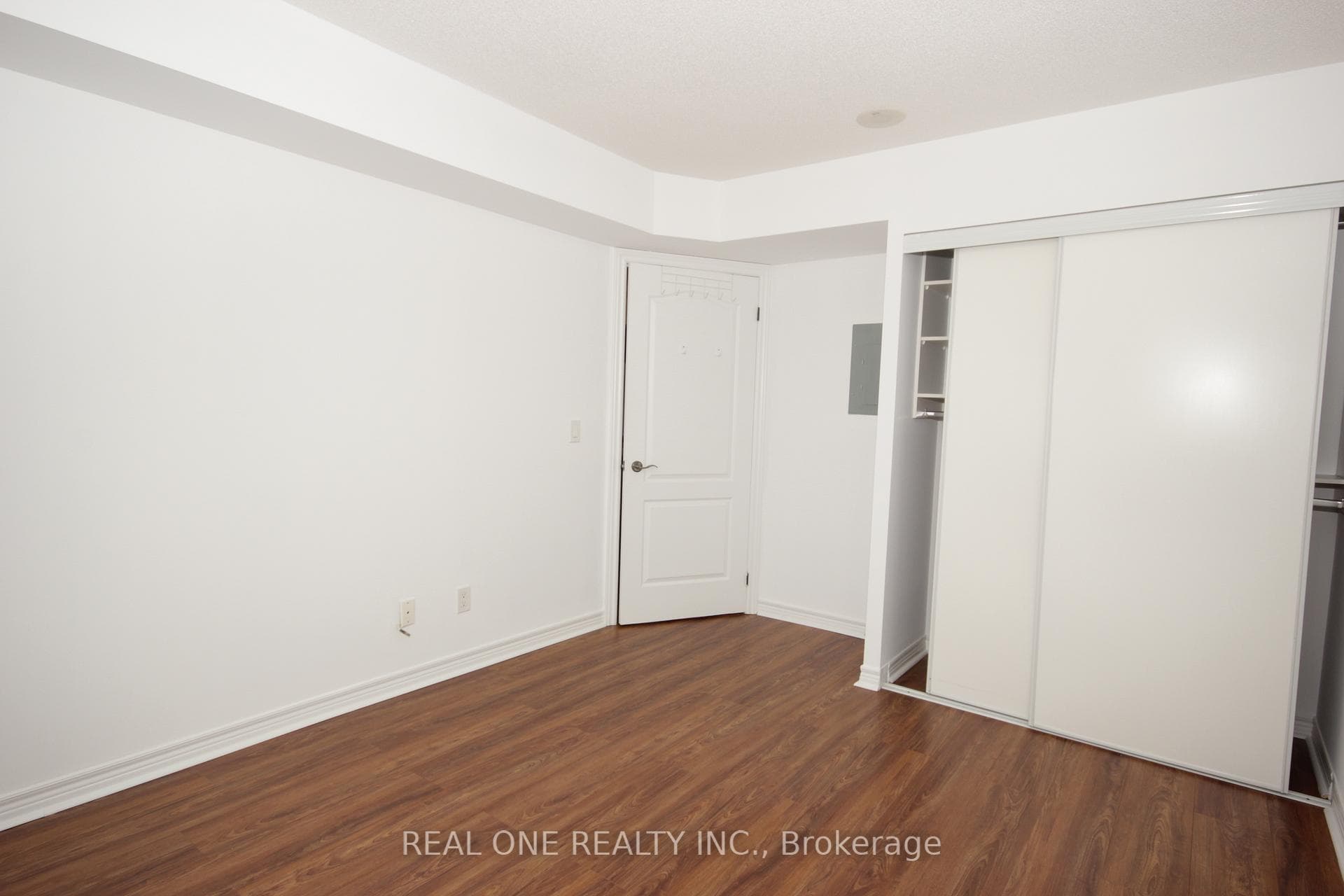 15 North Park Road Unit 803 photo 14