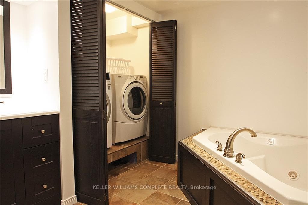 43 Nordale Crescent photo 8