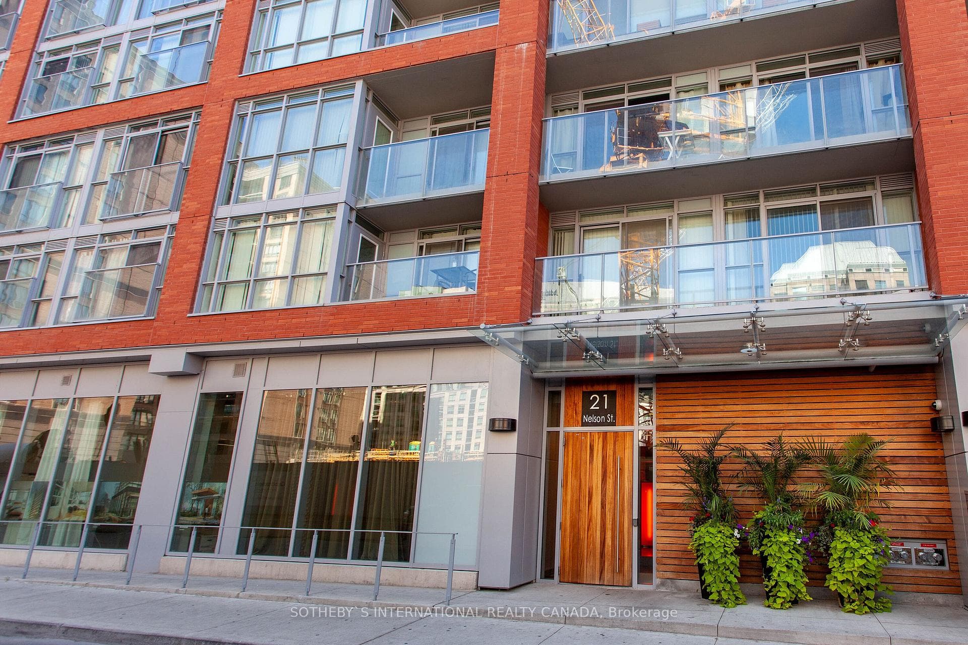 21 Nelson Street Unit 1117 photo 2
