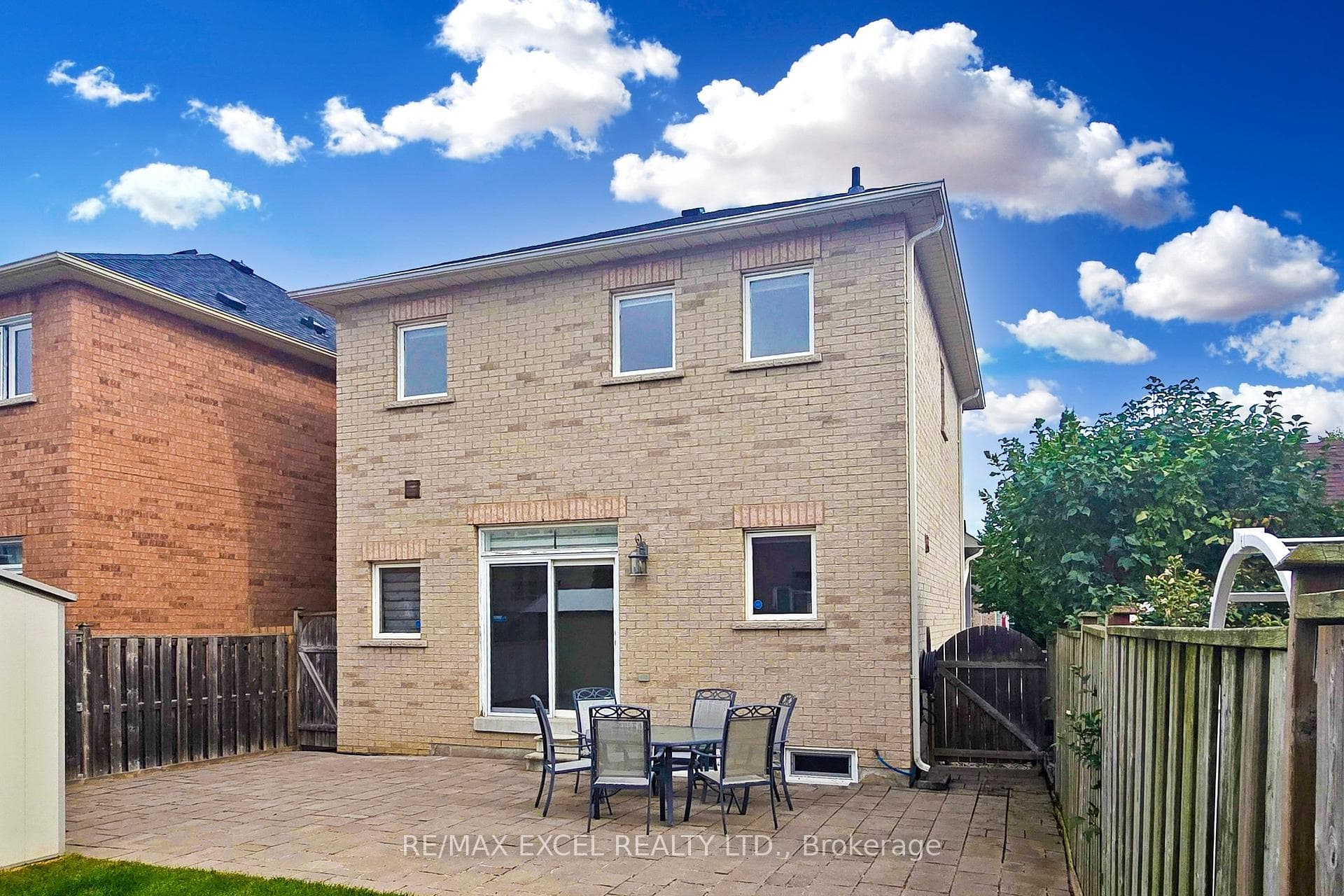 48 Goldenwood Crescent photo 35