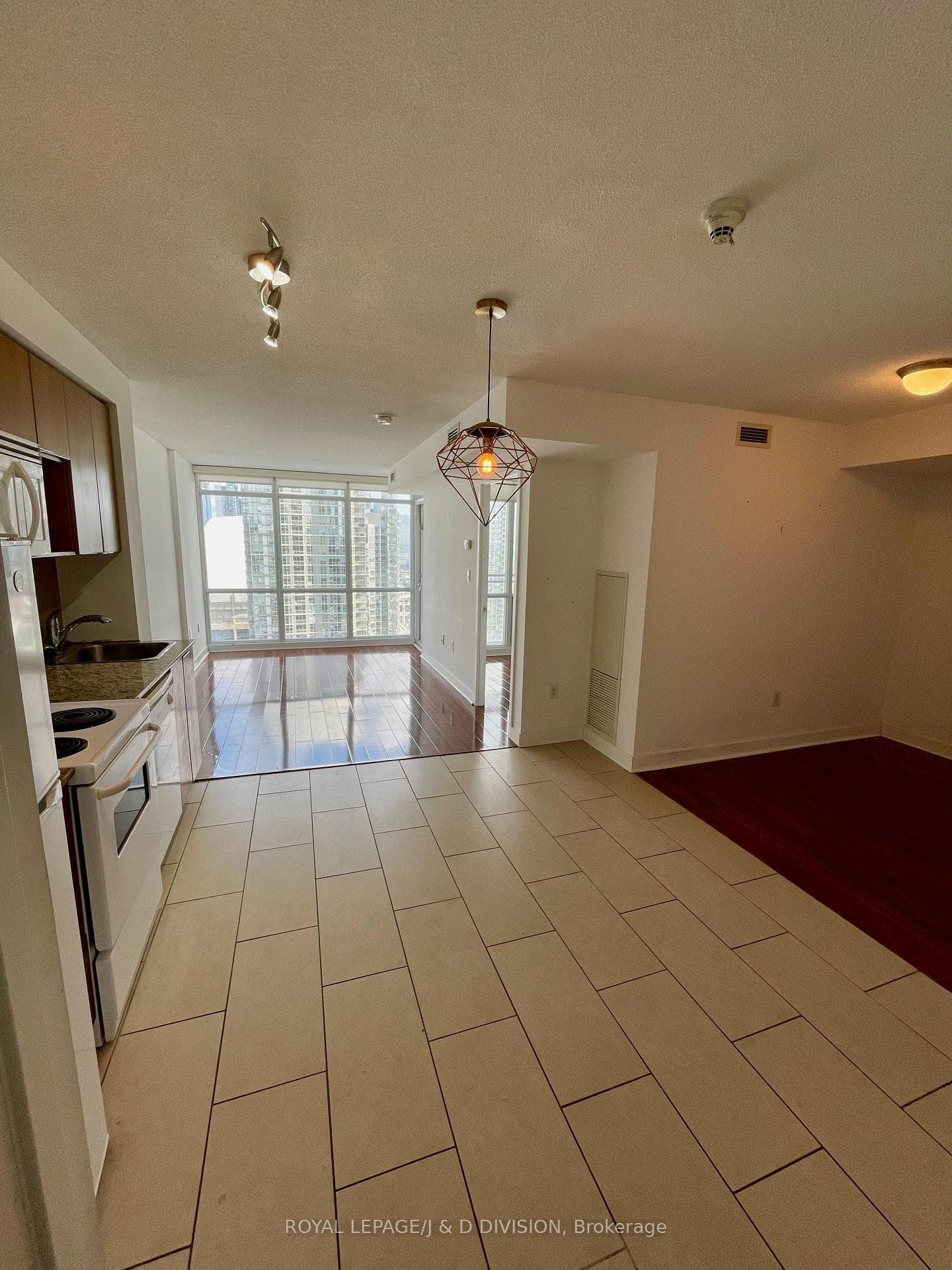 15 Fort York Boulevard Unit 3007 photo 5