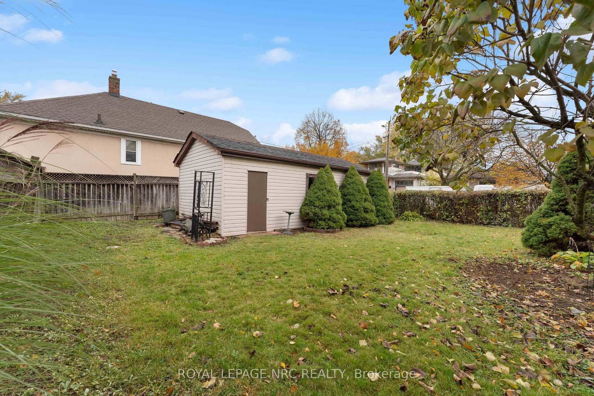 30 Dexter Street photo 26